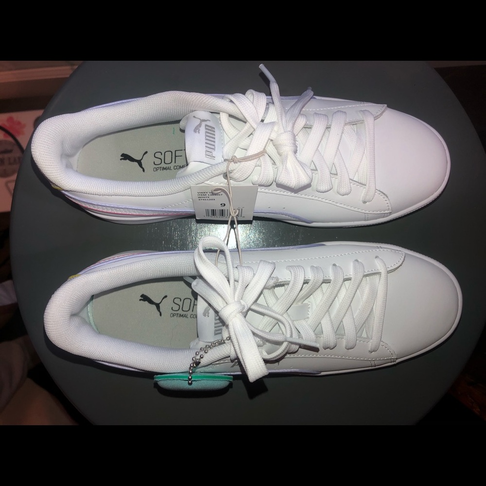 Puma Sneakers